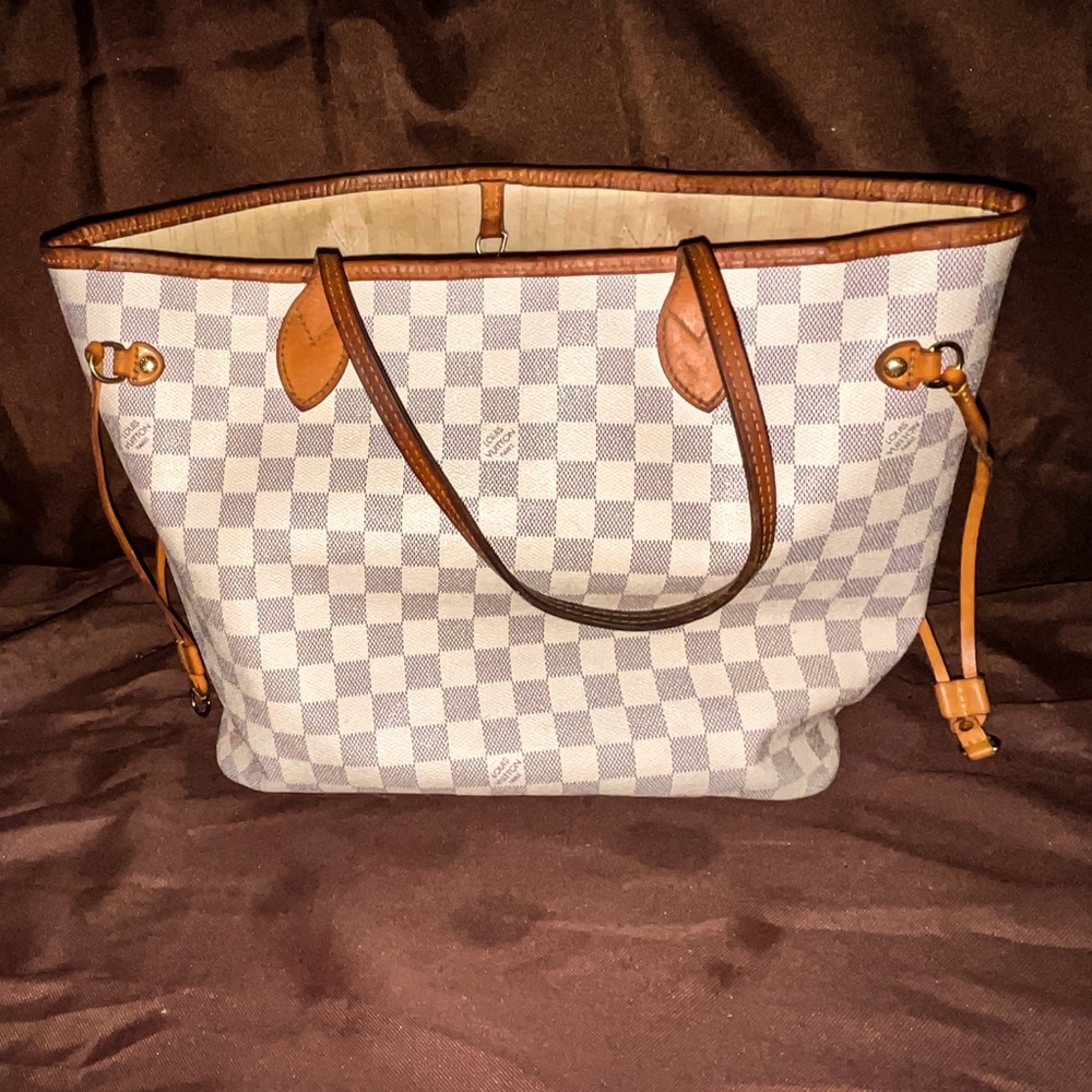 Louis Vuitton Neverfull MM